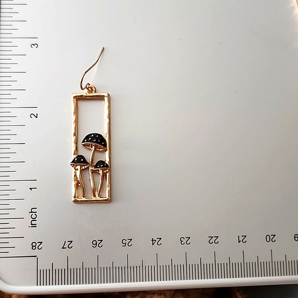 Mushroom, hippie bohemian, earrings, bright and happy. - Picture 3 of 3